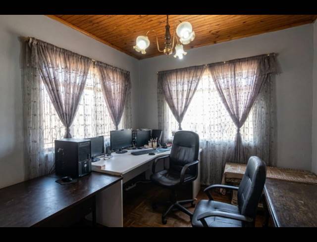 3 BEDROOM HOUSE FOR SALE IN VANDERBIJLPARK CW 1